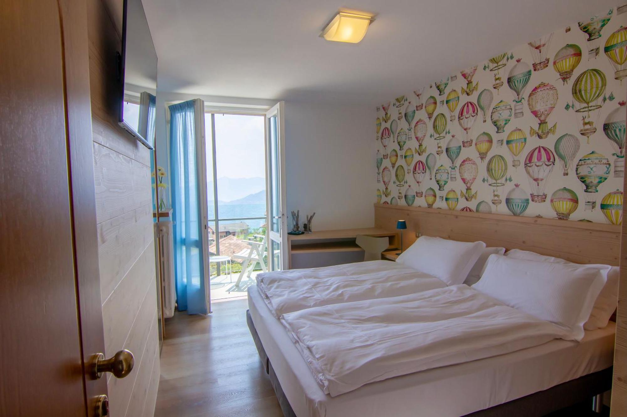 Hotel Miralago Bossico Bilik gambar