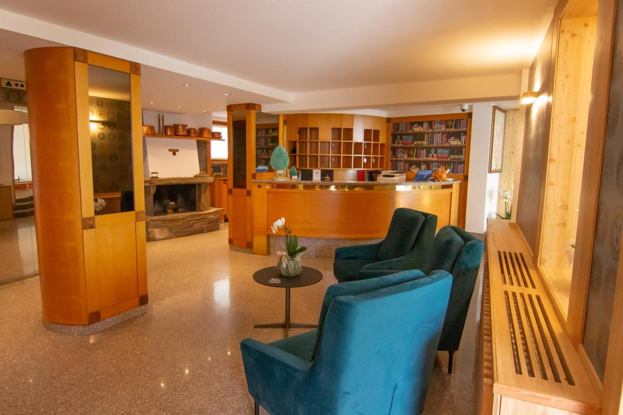 Hotel Miralago Bossico Luaran gambar