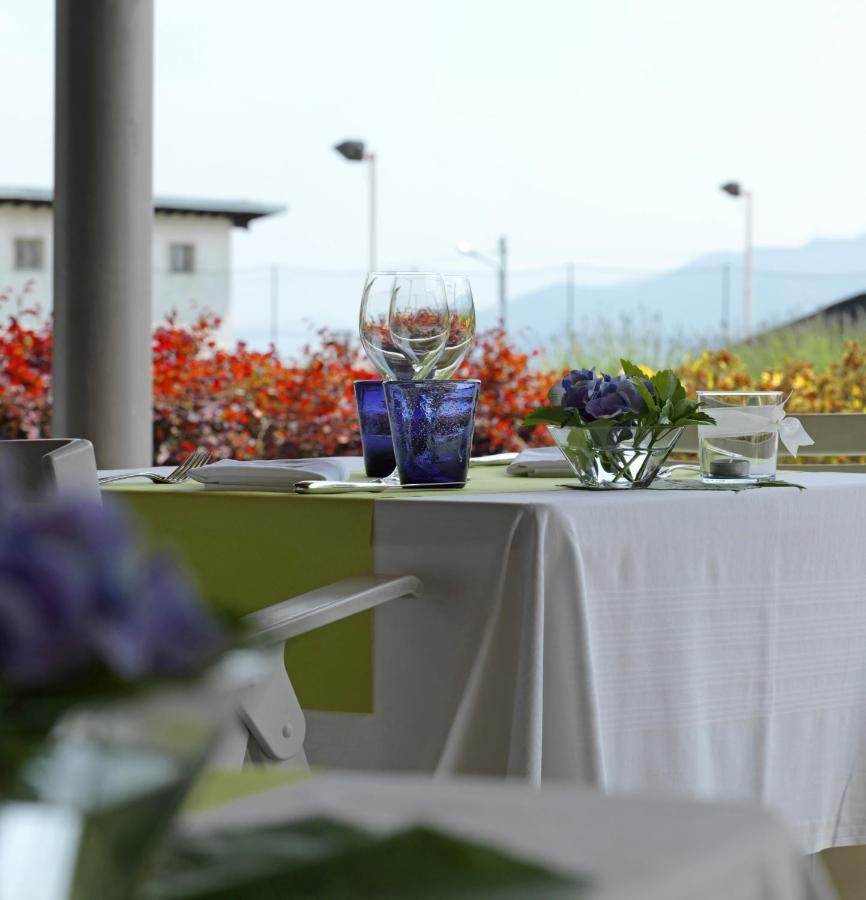 Hotel Miralago Bossico Luaran gambar